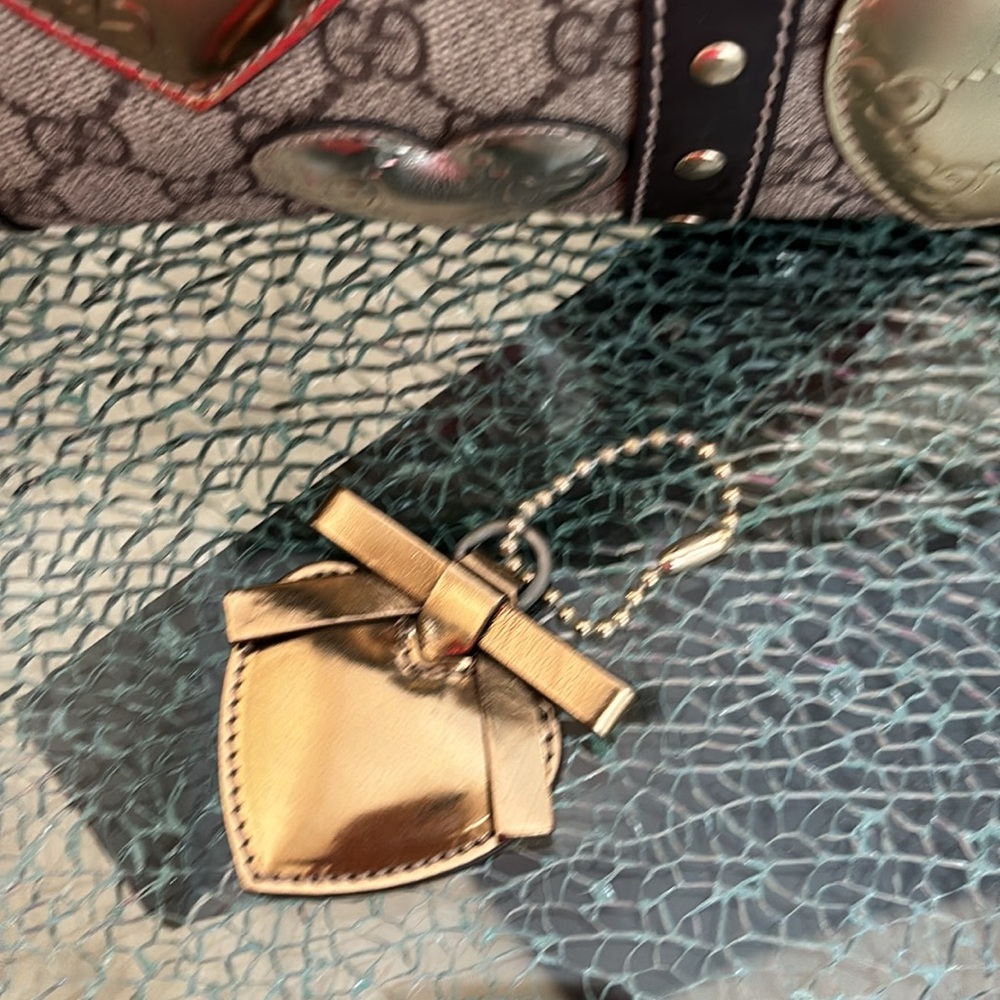 GUCCI GG C Canvas Limited Edition Heart Pattern Boston Bag Brown Leather NWOT - Picture 14 of 15